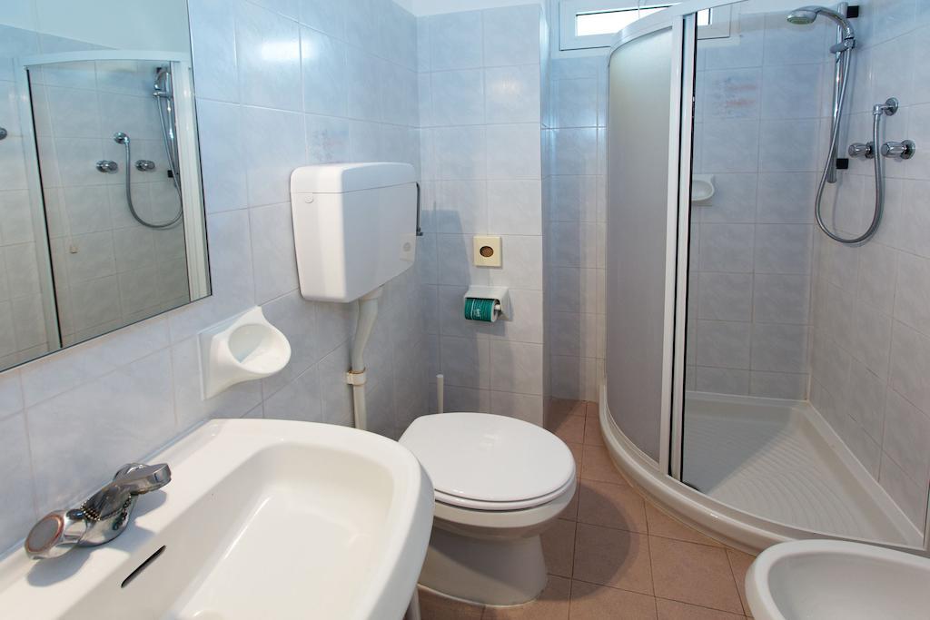 Hotel Maine Finale Ligure Δωμάτιο φωτογραφία
