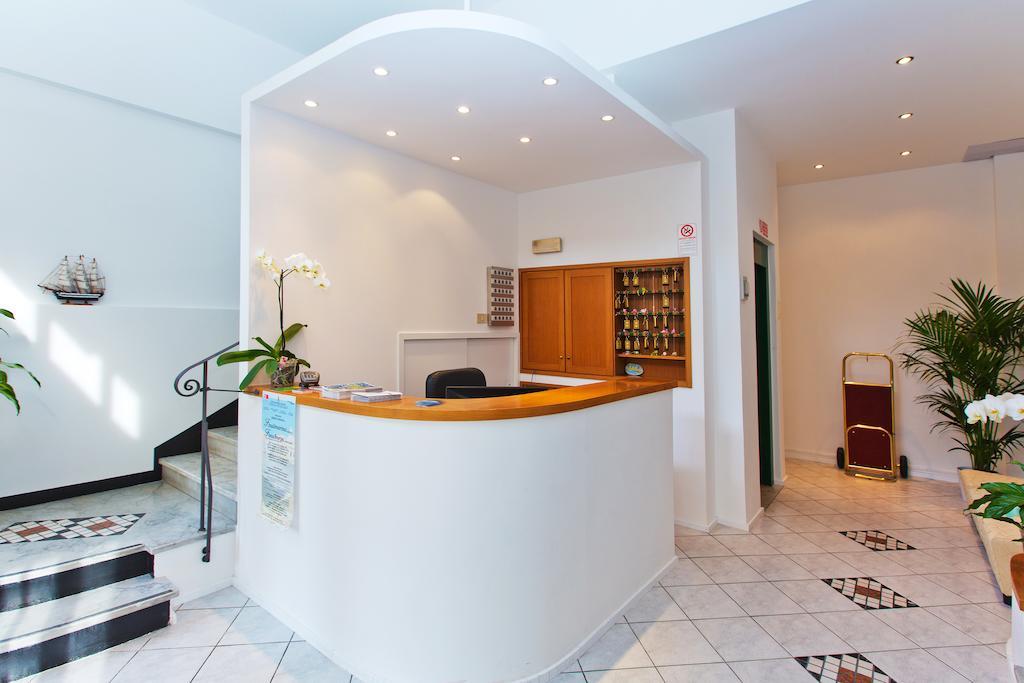 Hotel Maine Finale Ligure Εξωτερικό φωτογραφία