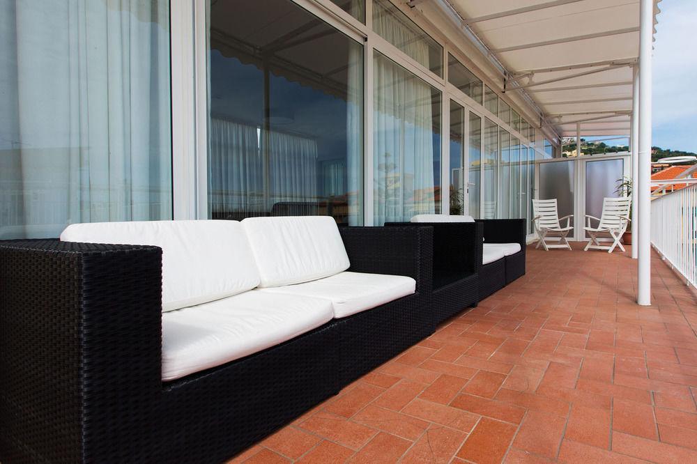Hotel Maine Finale Ligure Εξωτερικό φωτογραφία